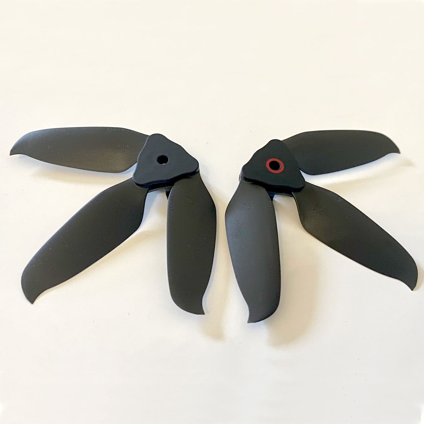 DJI FPV Folding Propellers 5328 Low Noise Quick-Release Props for DJI FPV Drone (Black)